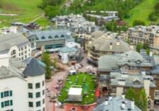 Is Beaver Creek or Vail better skiing?