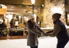 how to dress at a ski lodge